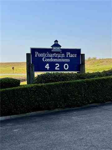 Condo For Sale - 420 Metairie Hammond Highway #102<br/> Metairie, LA 70005
