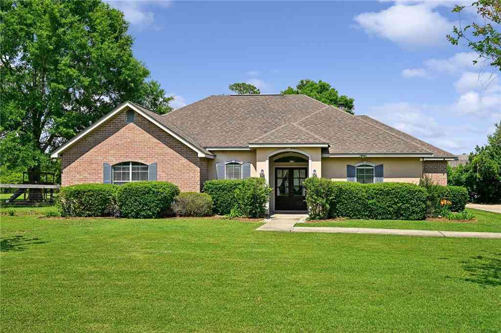 Homes For Sale - 112 Normandy Drive<br/> Folsom, LA 70437