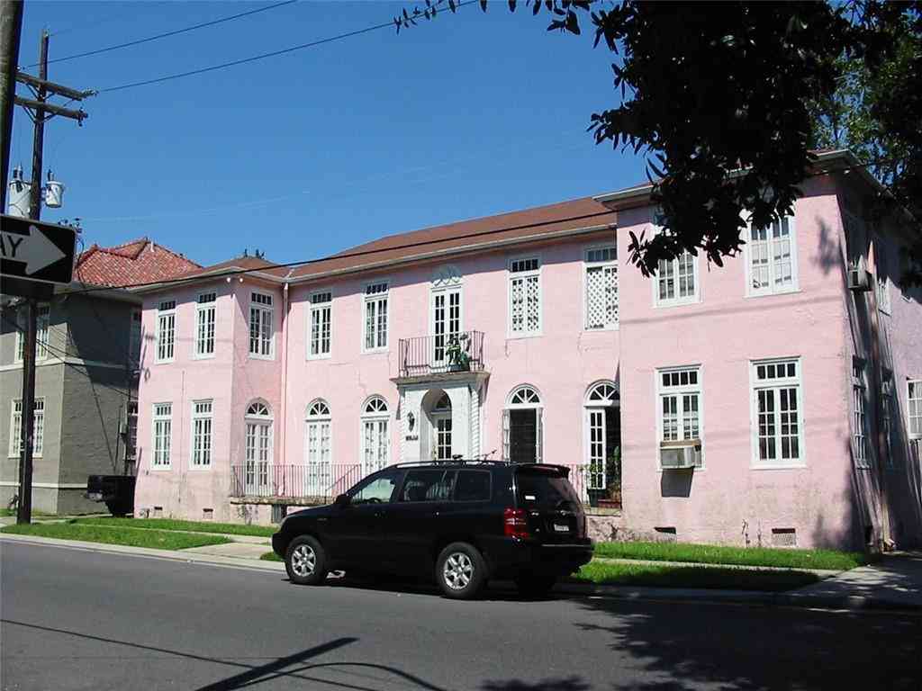 Multifamily For Rent - 7801 Hampson Street #C<br/> New Orleans, LA 70118