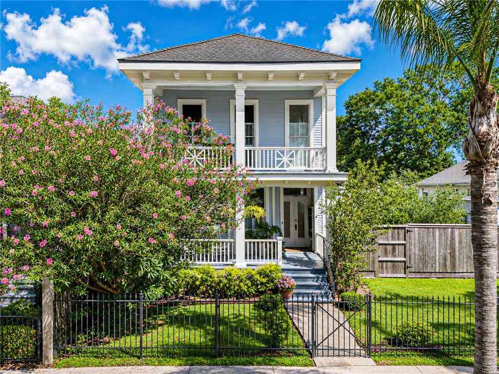 Homes For Sale - 1931 Cambronne Street<br/> New Orleans, LA 70118