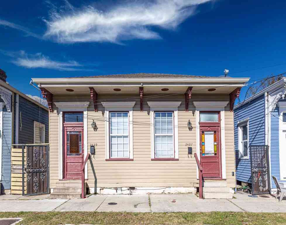 Multifamily For Rent - 2429 Freret Street<br/> New Orleans, LA 70113