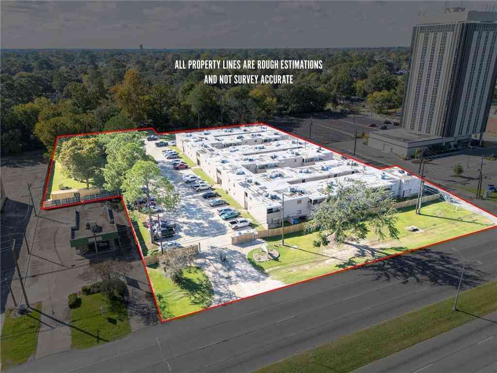 Homes For Sale - 5750 Florida Boulevard<br/> Baton Rouge, LA 70806