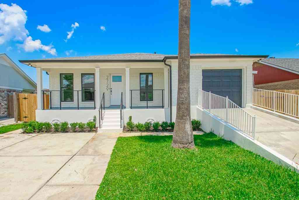 Homes For Sale - 2729 Fairfield Avenue<br/> Gretna, LA 70056