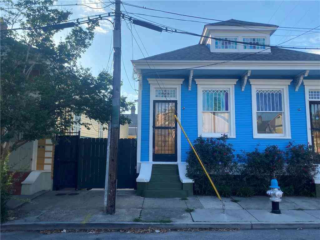 Homes For Rent - 1433 Dauphine Street<br/> New Orleans, LA 70116