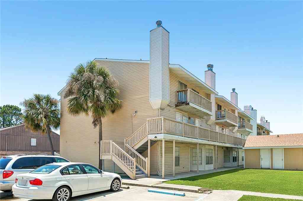 Condo For Sale - 901 Joe Yenni Boulevard #A14<br/> Kenner, LA 70065
