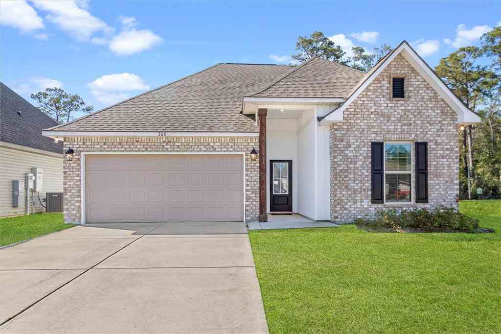 Homes For Sale - 308 Covington Cottage Lane<br/> Covington, LA 70433
