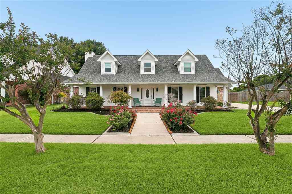 Homes For Sale - 2101 Carmel Valley Drive<br/> La Place, LA 70068