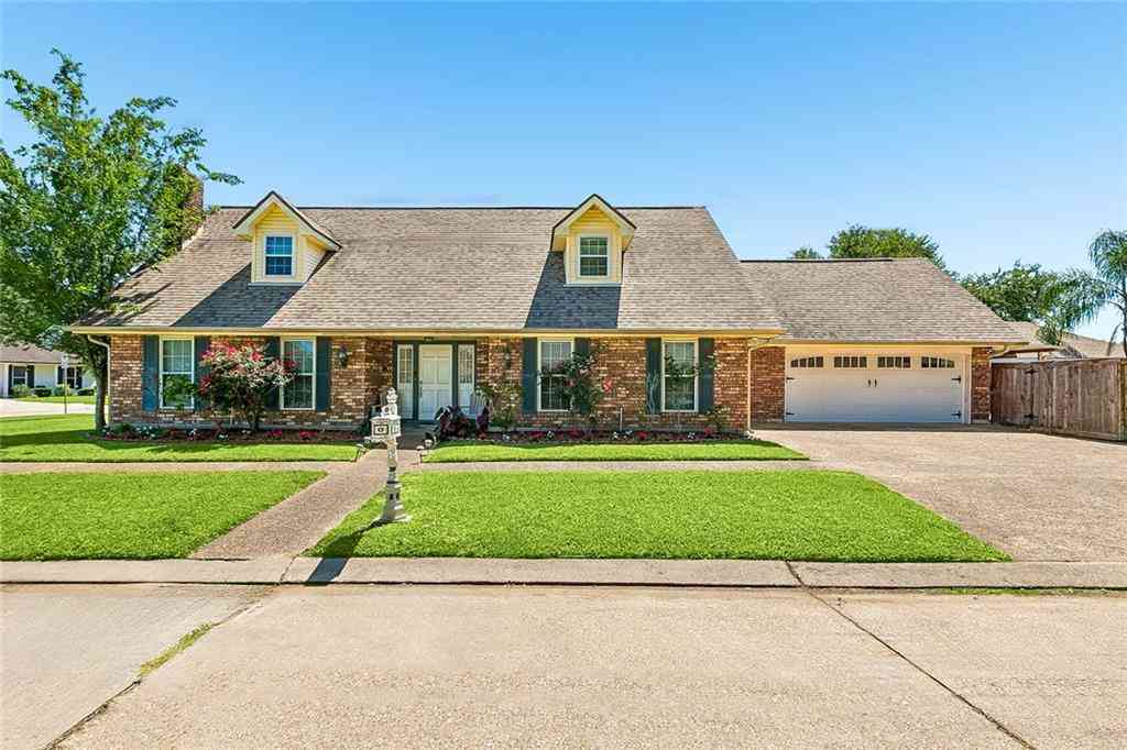 Homes For Sale - 1400 Butternut Avenue<br/> Metairie, LA 70001