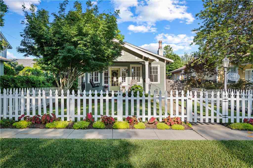 Homes For Sale - 5663 Milne Boulevard<br/> New Orleans, LA 70124