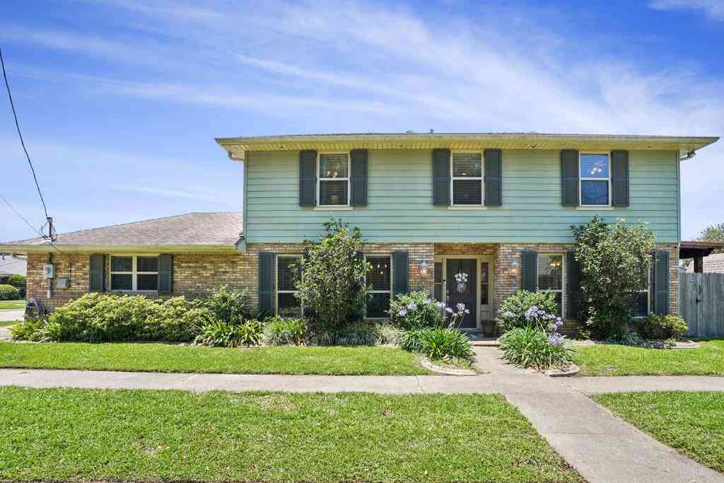 Homes For Sale - 4401 Duke Street<br/> Metairie, LA 70001