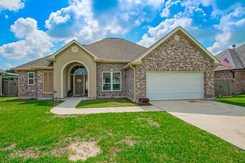 Homes For Sale - 214 Hawthorn Drive<br/> Luling, LA 70070