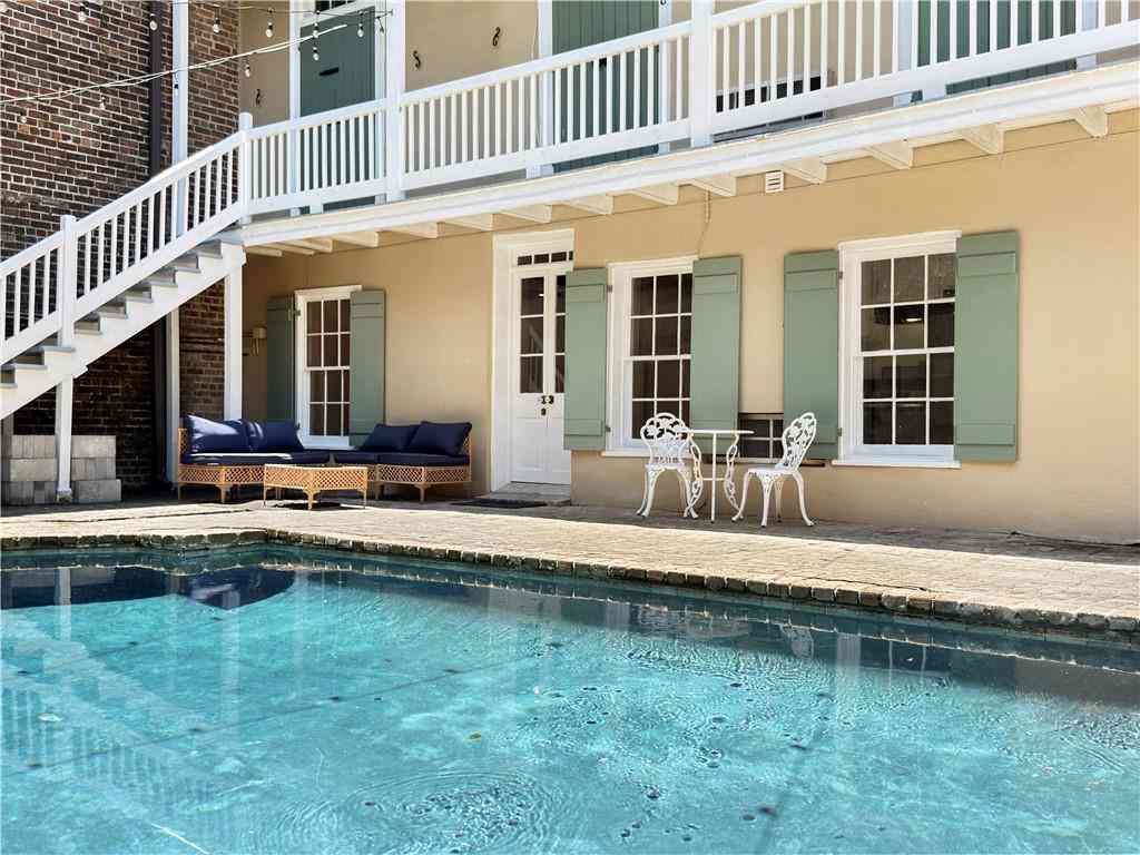 Condo For Sale - 618 Dauphine Street #1D<br/> New Orleans, LA 70112