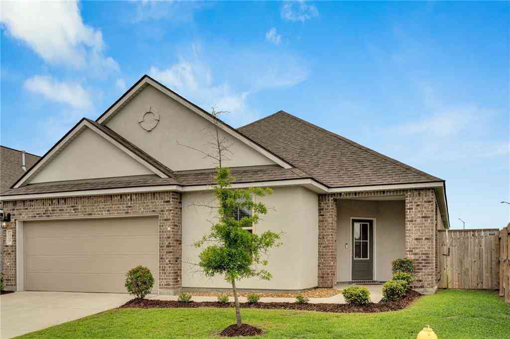 Homes For Sale - 3709 Bravilla Way<br/> Slidell, LA 70461