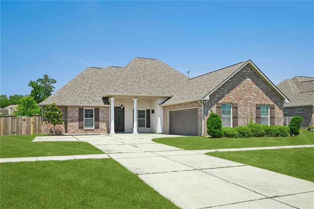 Homes For Sale - 513 Tumble Creek Drive<br/> Madisonville, LA 70447