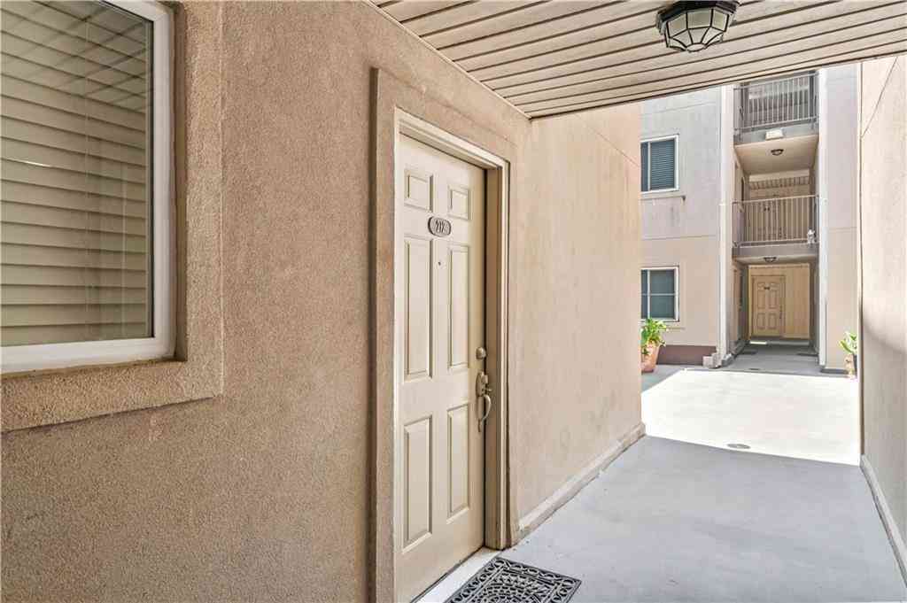 Condo For Rent - 500 Lake Marina Drive #212<br/> New Orleans, LA 70124
