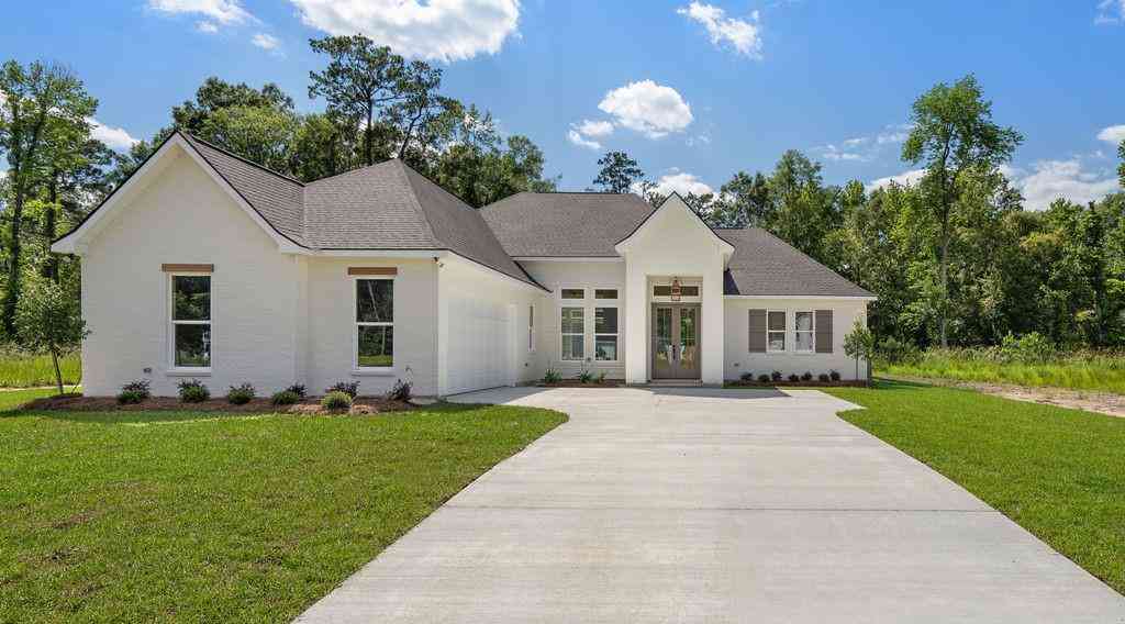 Homes For Sale - 608 Kristian Court<br/> Madisonville, LA 70447