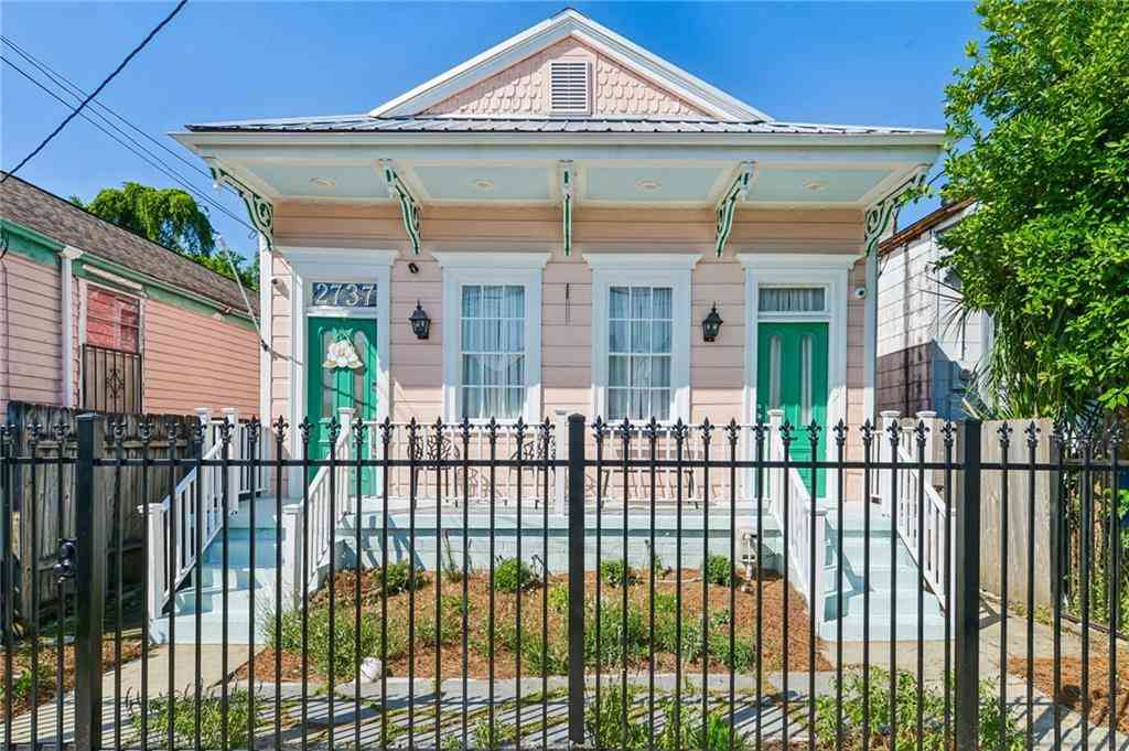 Homes For Sale - 2737 Iberville Street<br/> New Orleans, LA 70119