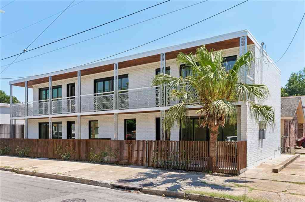 Multifamily For Rent - 3900 Royal Street #1B<br/> New Orleans, LA 70117