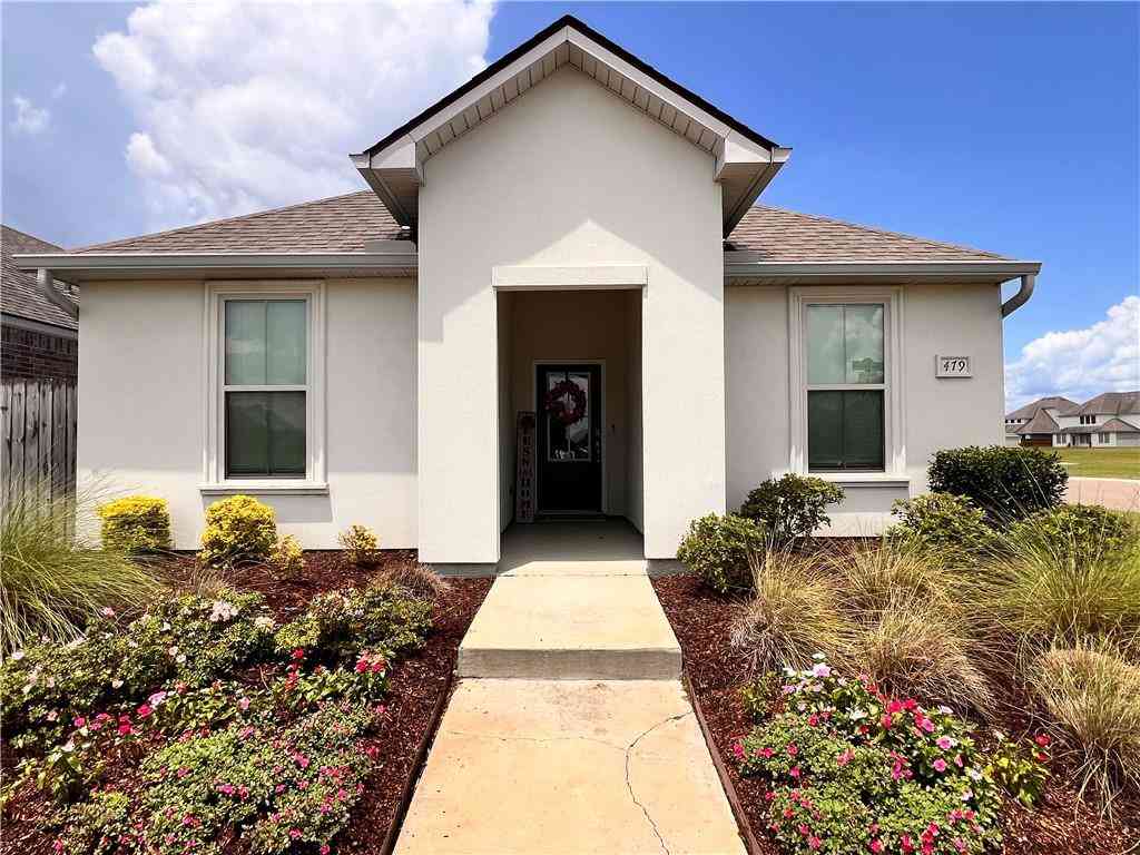 Homes For Rent - 479 Lakeshore Village E<br/> Slidell, LA 70461