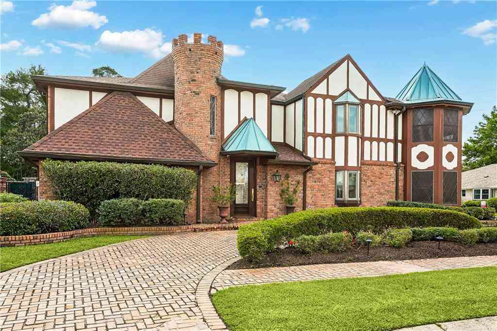Homes For Sale - 4001 Tolmas Drive<br/> Metairie, LA 70002