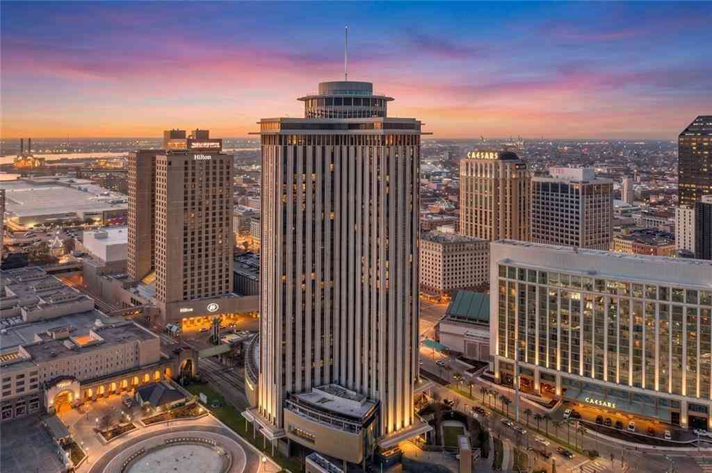 Condo For Sale - 2 Canal Street #2606<br/> New Orleans, LA 70130
