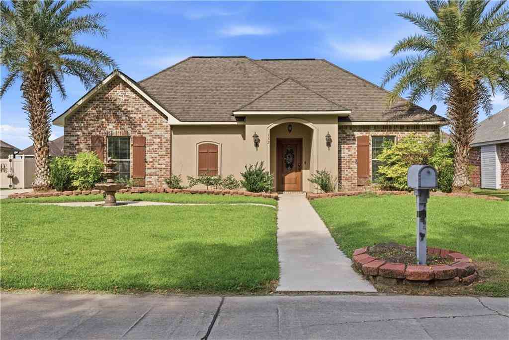 Homes For Sale - 132 Dufresne Drive<br/> Vacherie, LA 70090