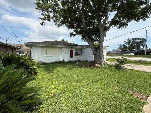 Homes For Sale - 901 Maryland Avenue<br/> Kenner, LA 70062