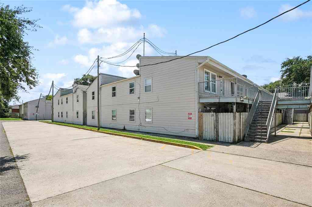 Homes For Sale - 8019 Trapier Avenue<br/> New Orleans, LA 70127