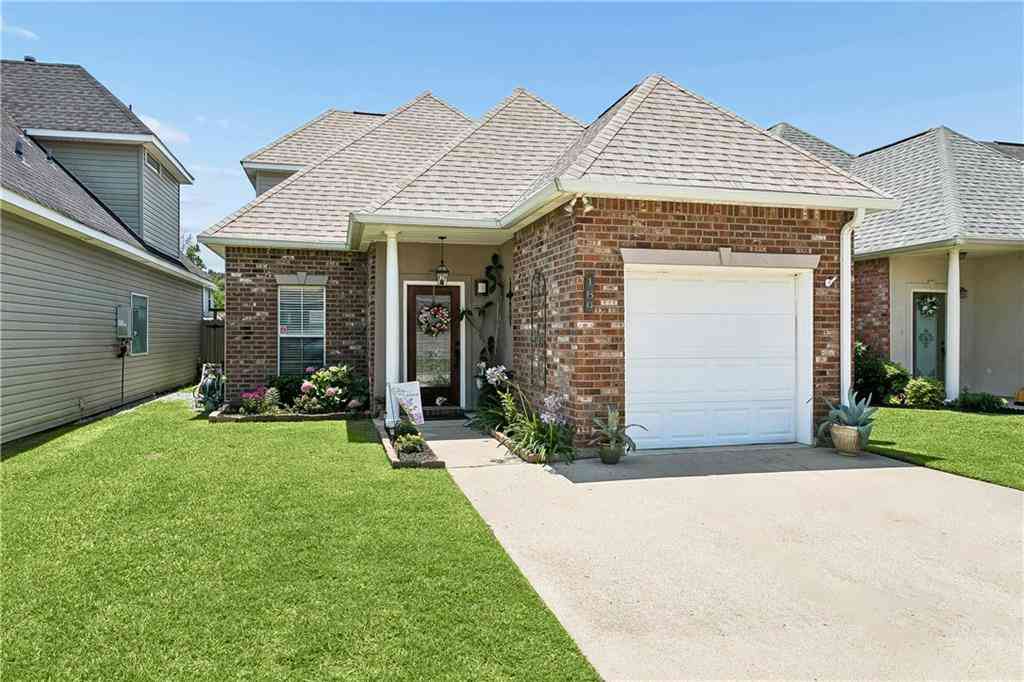 Homes For Sale - 189 Emerald Oaks Drive<br/> Covington, LA 70433