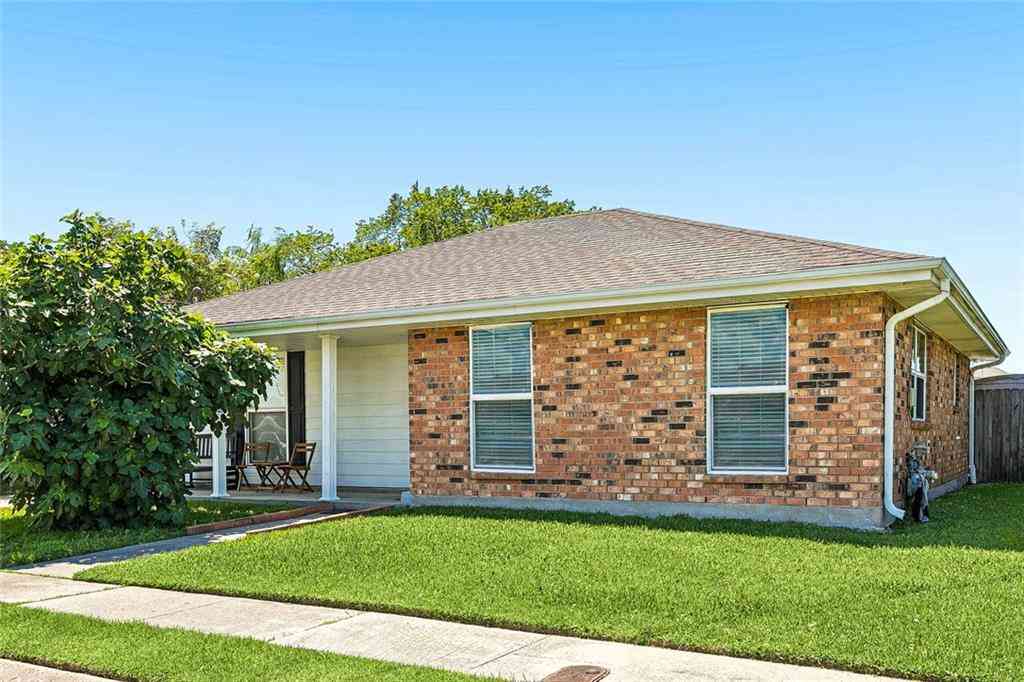 Homes For Sale - 3624 Gallo Drive<br/> Chalmette, LA 70043
