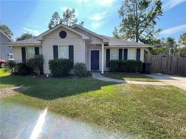 Homes For Sale - 71259 Shady Lake Drive<br/> Covington, LA 70433