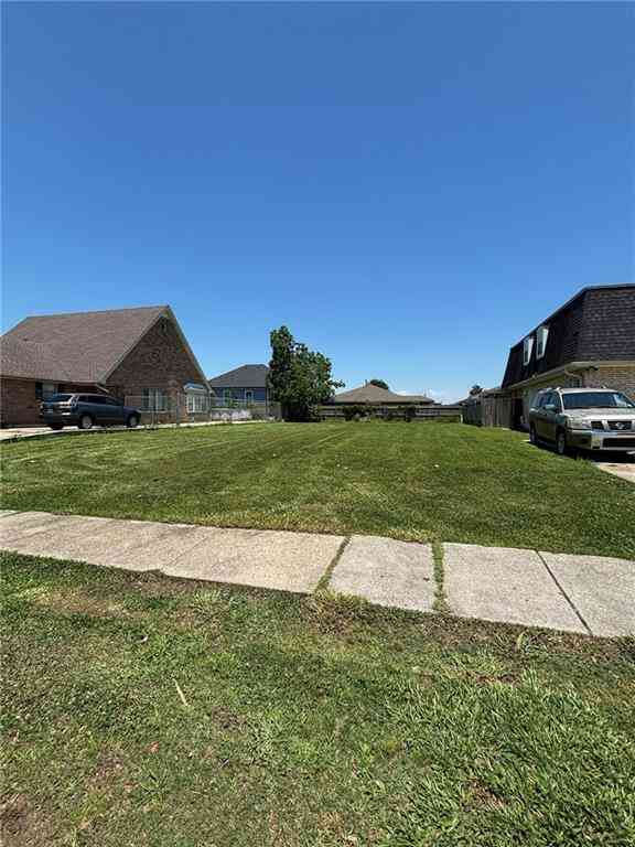 Vacant Land For Sale - 8541-43 Deerfield Drive<br/> Chalmette, LA 70043