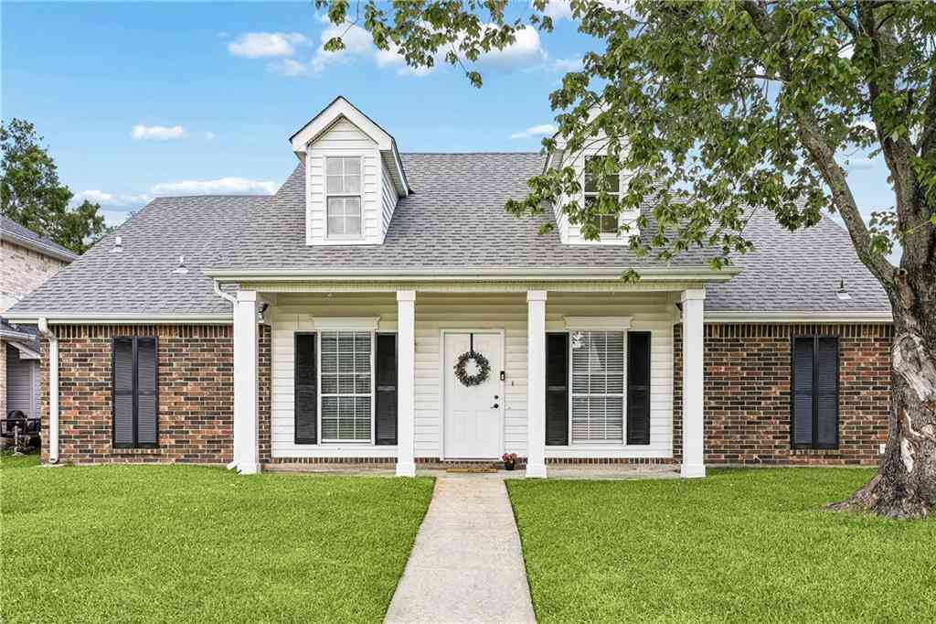 Homes For Sale - 319 Oakley Lane<br/> Destrehan, LA 70047