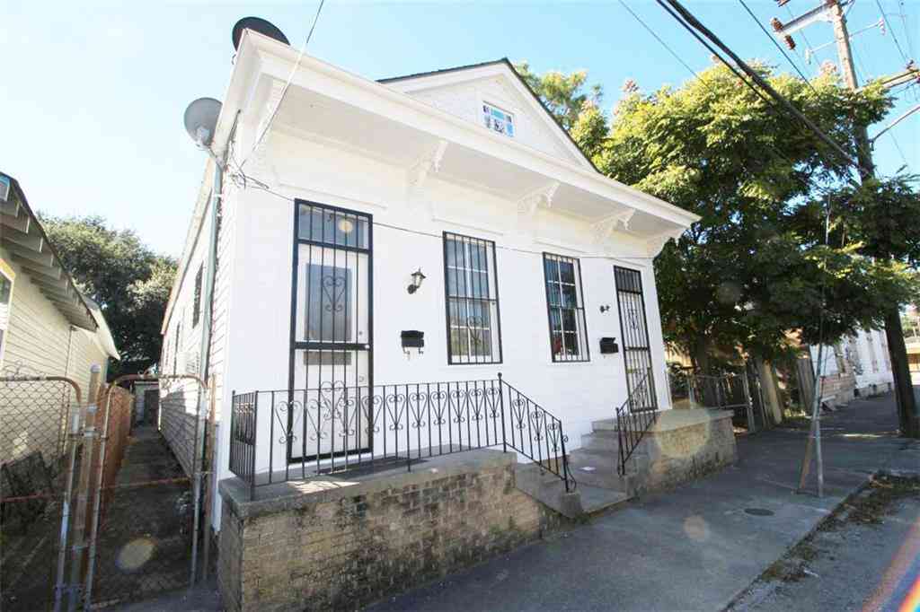 Multifamily For Rent - 2612 Urquhart Street<br/> New Orleans, LA 70117