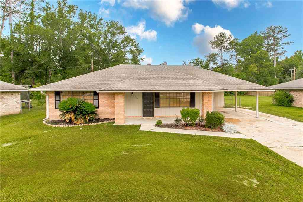 Homes For Sale - 42143 Cottonwood Drive<br/> Hammond, LA 70403