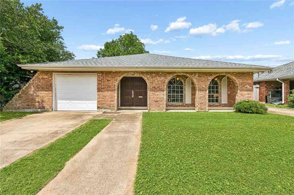 Homes For Sale - 4512 Wilson Drive<br/> Metairie, LA 70003