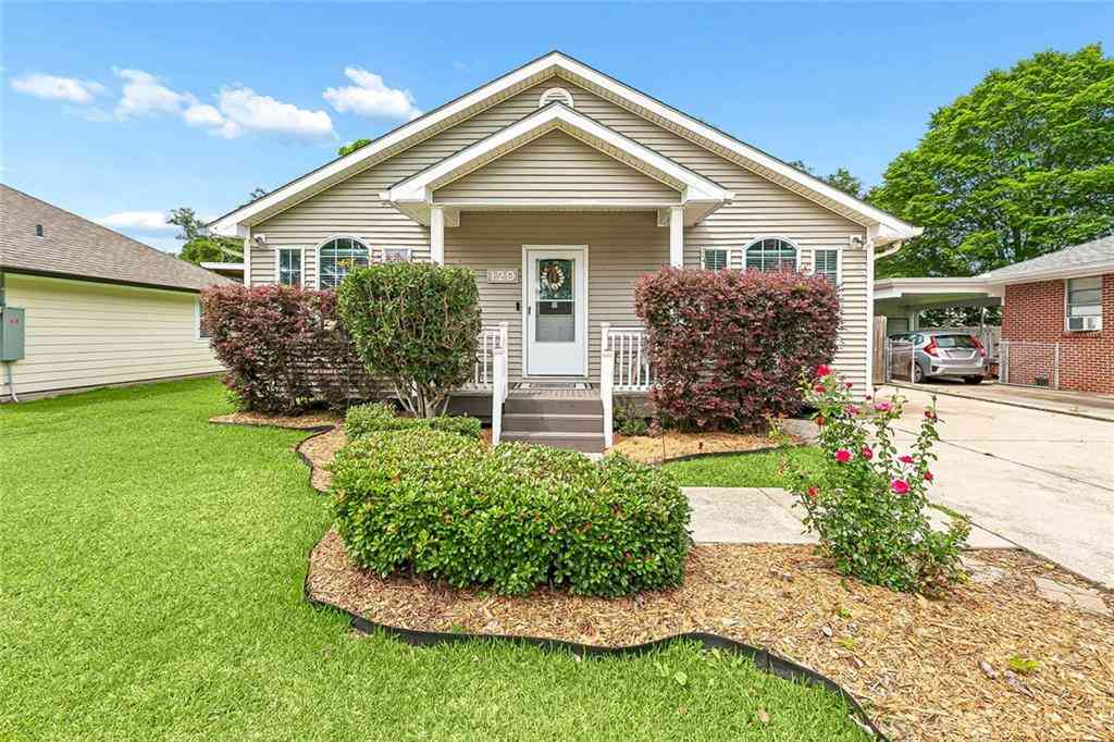 Homes For Sale - 120 St Ann Street<br/> Belle Chasse, LA 70037
