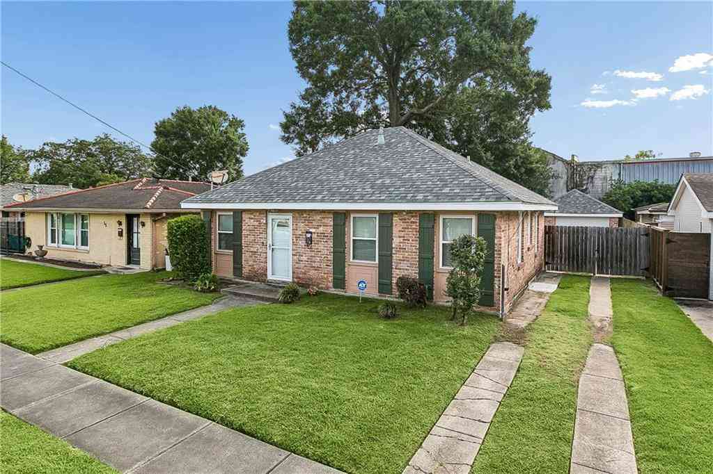 Homes For Sale - 11 Tribune Street<br/> Metairie, LA 70001