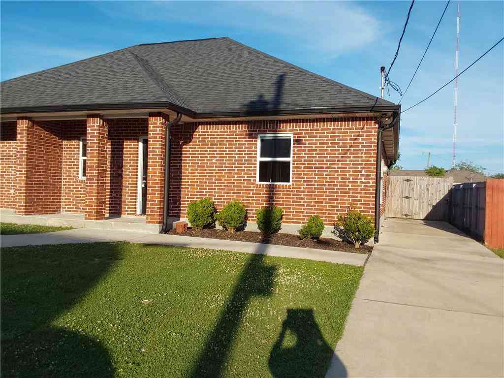 Multifamily For Rent - 3507 Sinclair Street<br/> Chalmette, LA 70043