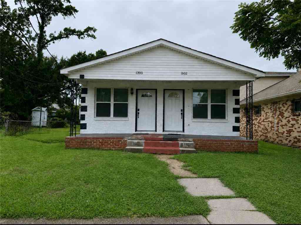 Multifamily For Sale - 1300 02 S Dilton Street<br/> Metairie, LA 70003