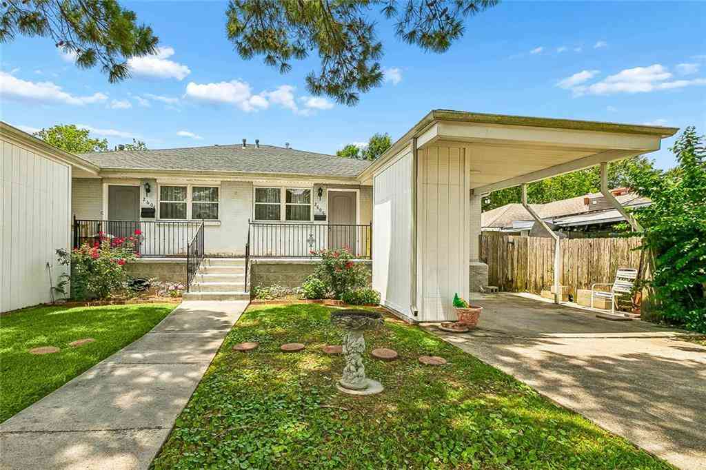Townhouse For Rent - 2606 Longwood Drive<br/> Metairie, LA 70003