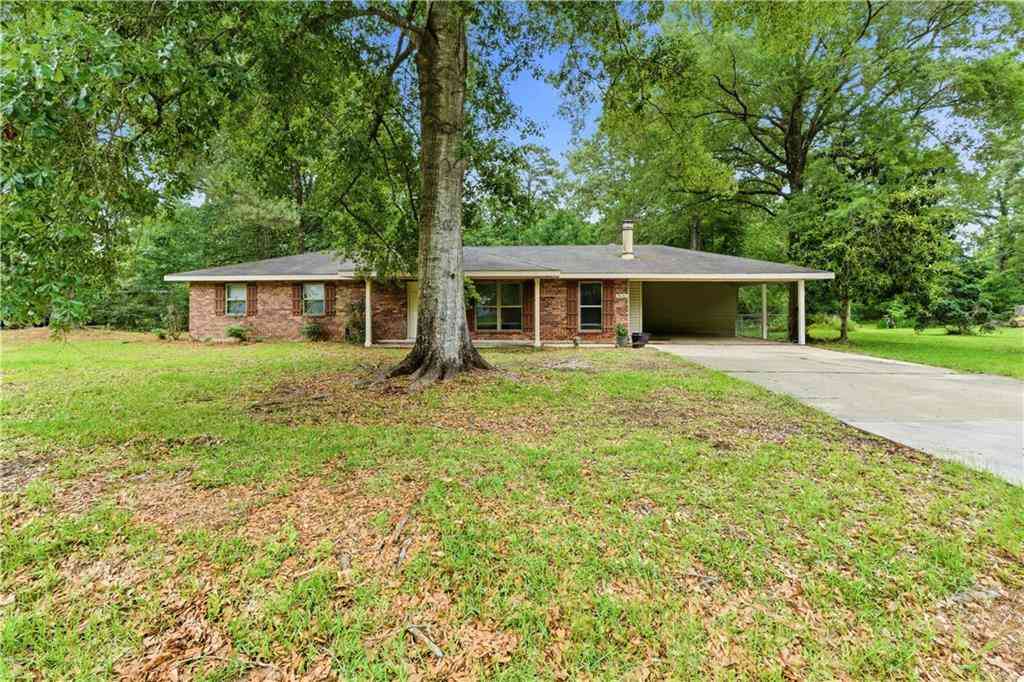 Homes For Sale - 39680 Oakwood Estates<br/> Ponchatoula, LA 70454