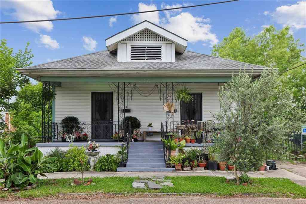Multifamily For Rent - 2406 St Roch Avenue<br/> New Orleans, LA 70117