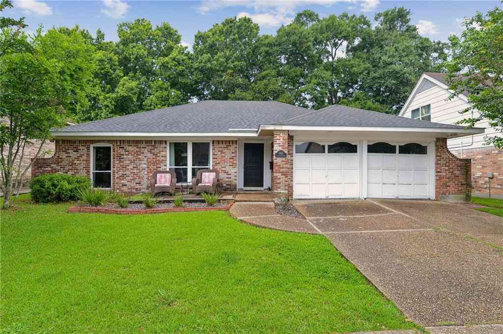 Homes For Sale - 3825 S Pin Oak Avenue<br/> New Orleans, LA 70131