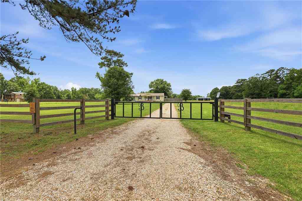 Homes For Sale - 56035 Highway 1054<br/> Independence, LA 70443