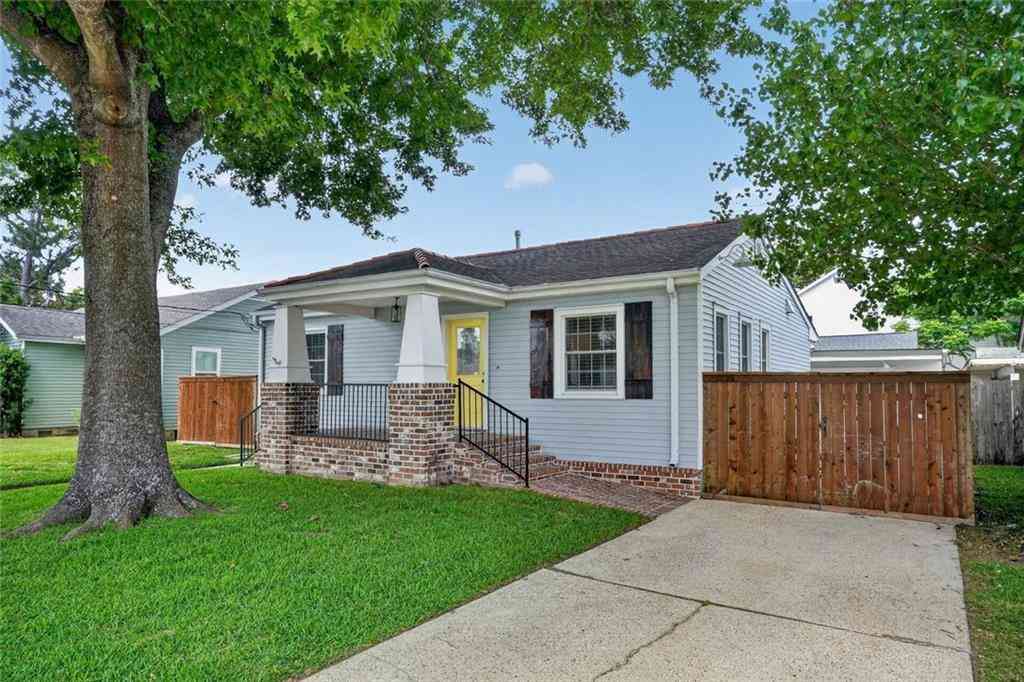 Homes For Sale - 268 Halsey Drive<br/> Harahan, LA 70123