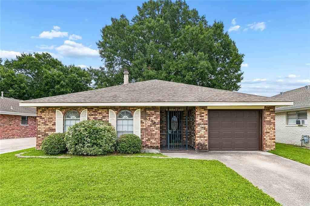 Homes For Sale - 1205 Giuffrias Avenue<br/> Metairie, LA 70001