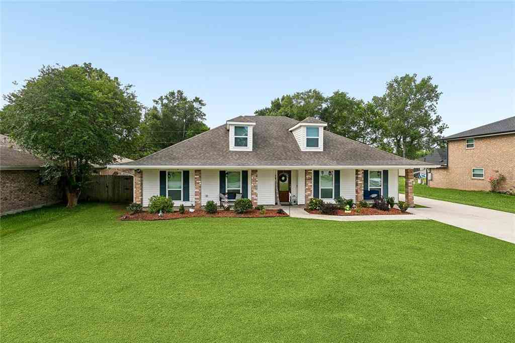 Homes For Sale - 124 Devon Road<br/> Saint John County, La Place, LA 70068