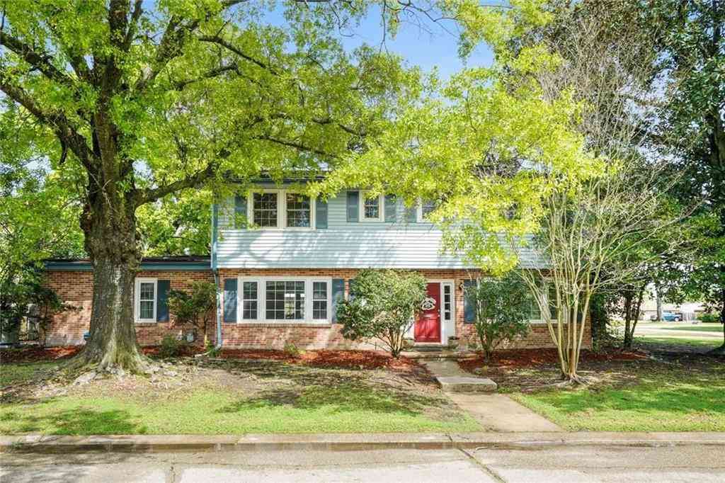 Homes For Sale - 3501 45th Street<br/> Metairie, LA 70001