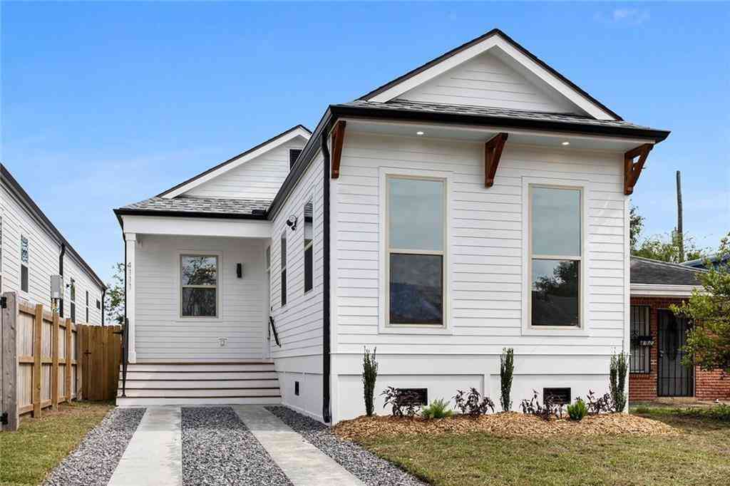 Homes For Rent - 4111 Jumonville Street<br/> New Orleans, LA 70122